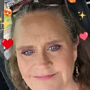 @rhondasestak Is Live! Come Say Hi! Please ❤️ this listing for live shows!